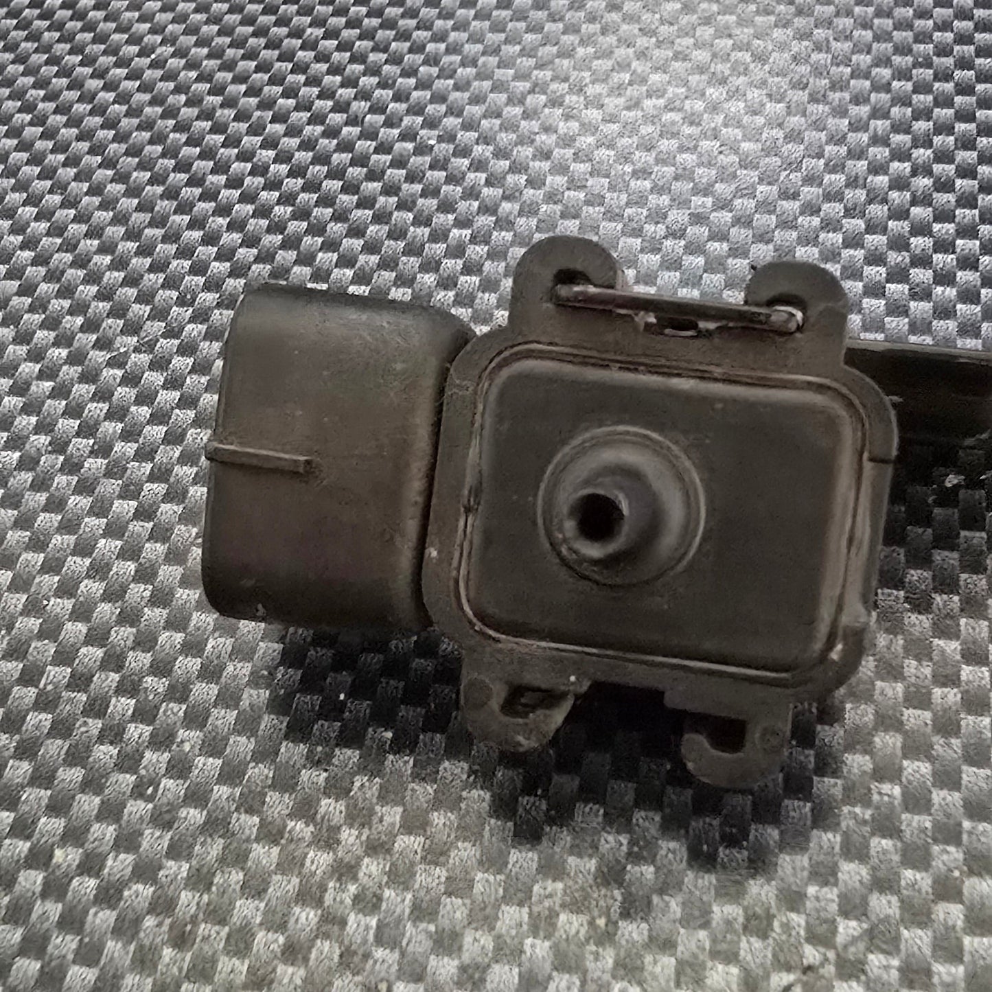 Geo Suzuki Chevrolet MAP Manifold Air Pressure Sensor 18590-50G10